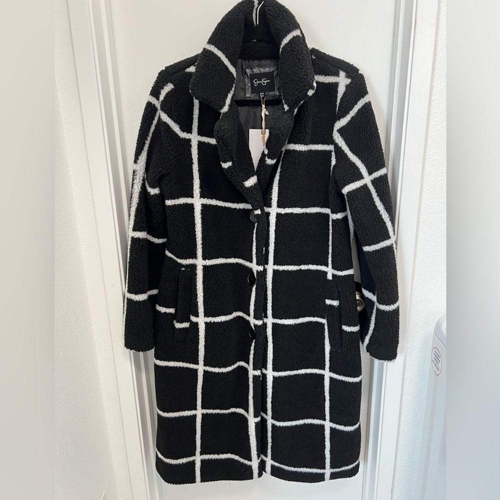 NWT Jessica Sipmson Women Faux Black/White Coat